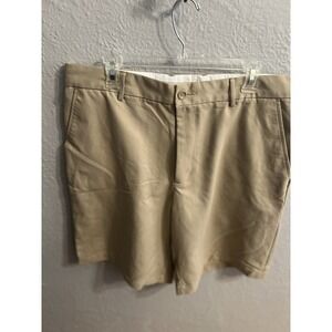 Greg Norman Beige Men Shorts Flat Front Size 36‎ Inseam 10 Inches